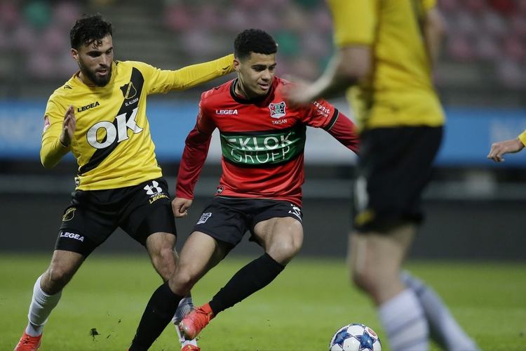 国足进行对 国足进行对