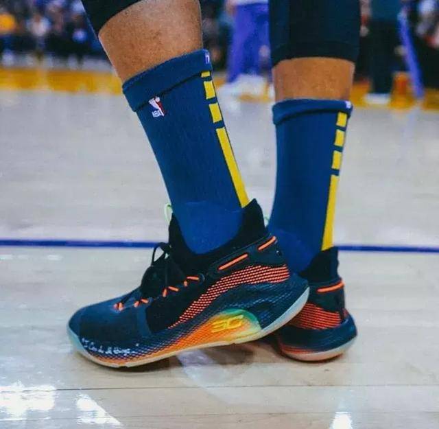 戴维斯同场 戴维斯同场